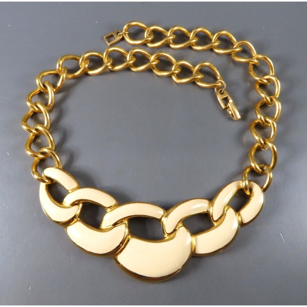 Vintage NAPIER NECKLACE Gold Chain w/IVORY ENAMEL GRADUATED PENDANT PANEL 17"